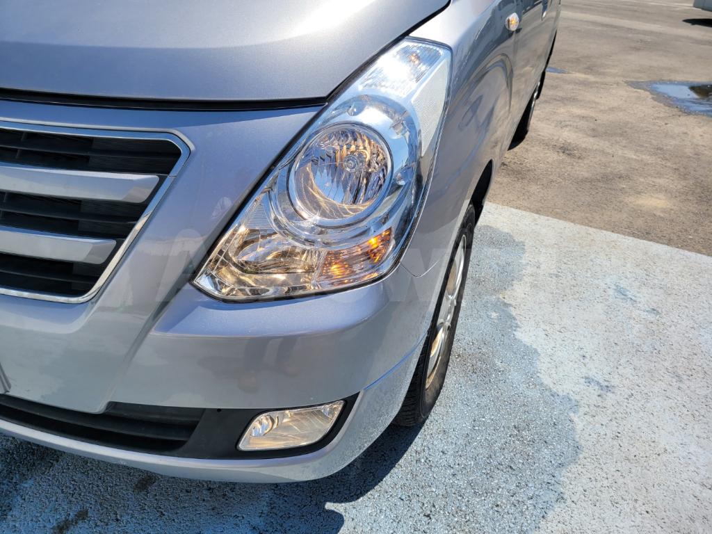 2017 HYUNDAI GRAND STAREX H-1 2.5 DIESEL WAGON 4WD - 11