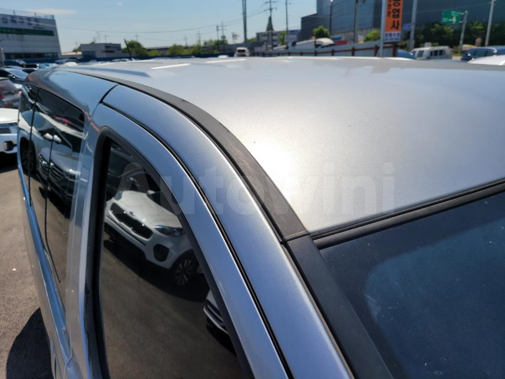 2017 HYUNDAI GRAND STAREX H-1 2.5 DIESEL WAGON 4WD - 14