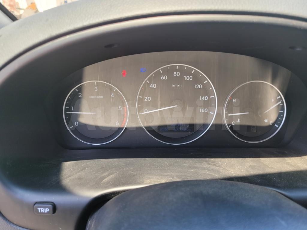 2017 HYUNDAI GRAND STAREX H-1 2.5 DIESEL WAGON 4WD - 28
