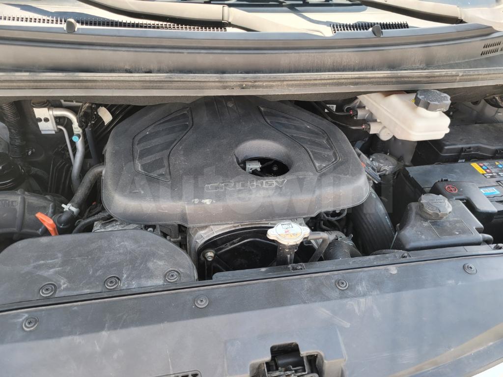 2017 HYUNDAI GRAND STAREX H-1 2.5 DIESEL WAGON 4WD - 30