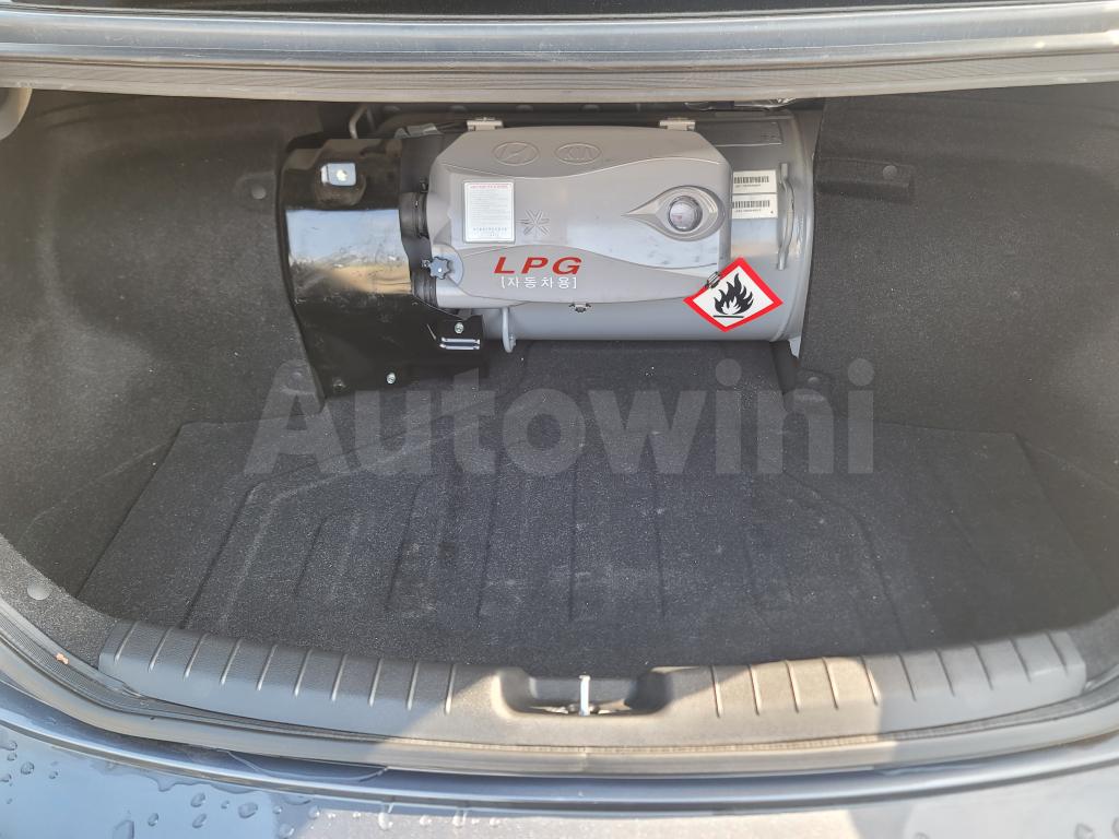 2018 HYUNDAI AVANTE AD ELANTRA LPG REAR-SENSOR NO ACCIDENT - 31