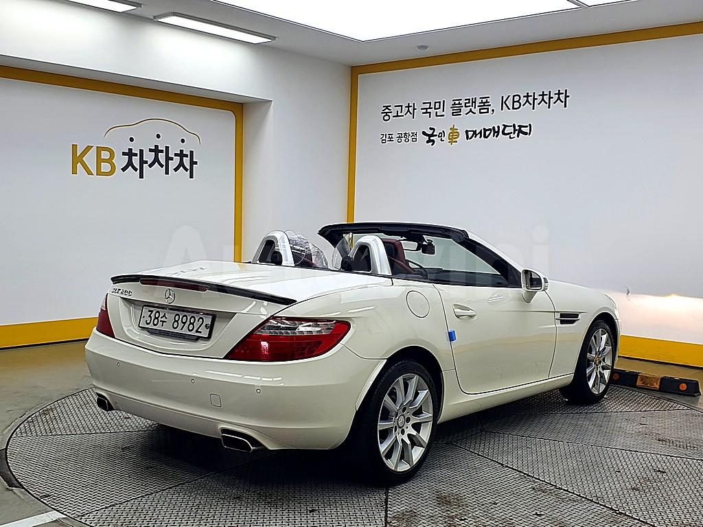 WDDPK4JA0CF034339 2012 MERCEDES BENZ SLK CLASS SLK200 BLUEEFFICIENCY R172-3