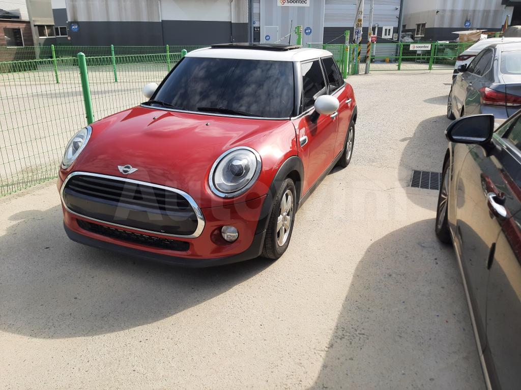 WMWXT3103H2E27484 2017 MINI COOPER D CLUBMAN 2.2D AWD ADVANCED-1