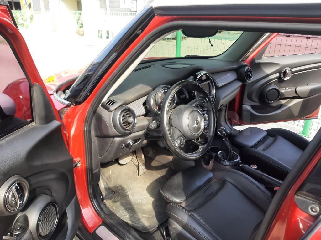 2017 MINI COOPER D CLUBMAN 2.2D AWD ADVANCED - 12