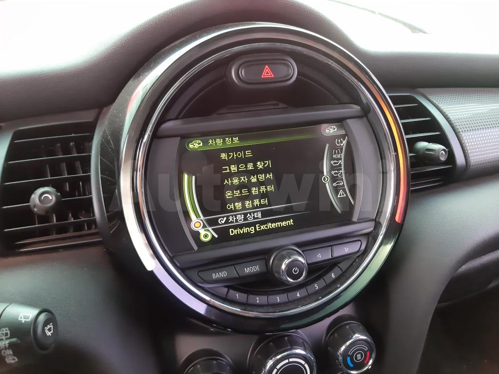 2017 MINI COOPER D CLUBMAN 2.2D AWD ADVANCED - 29