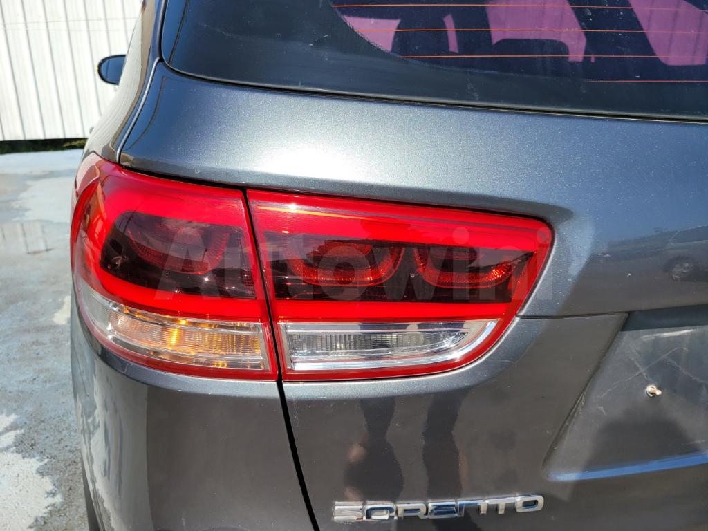 2015 KIA  SORENTO DELUXE - 16