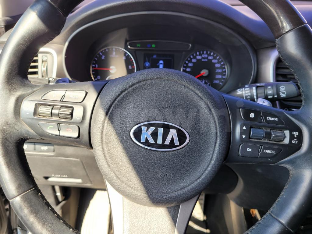 2015 KIA  SORENTO DELUXE - 27