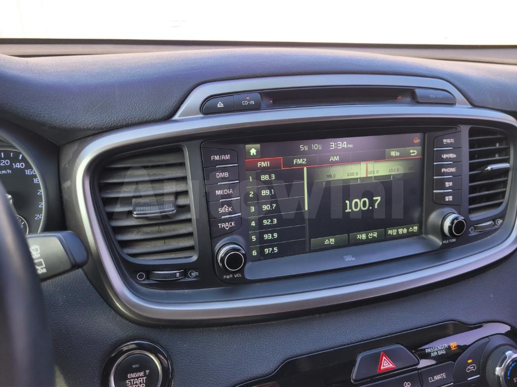 2015 KIA  SORENTO DELUXE - 28