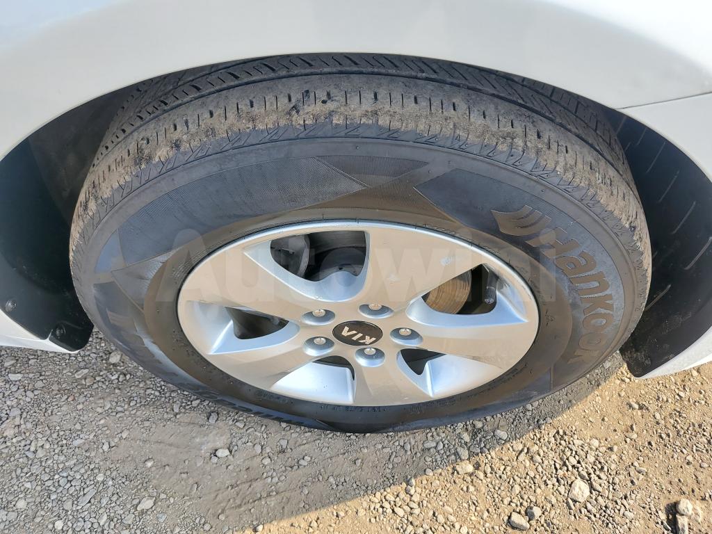 2015 KIA  K5 2TH GEN DELUXE 2WD A/T S.KEY NAVI+CAM - 12