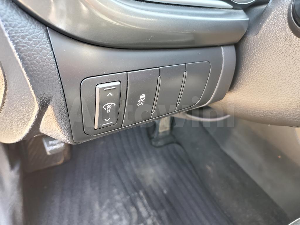 2015 KIA  K5 2TH GEN DELUXE 2WD A/T S.KEY NAVI+CAM - 39