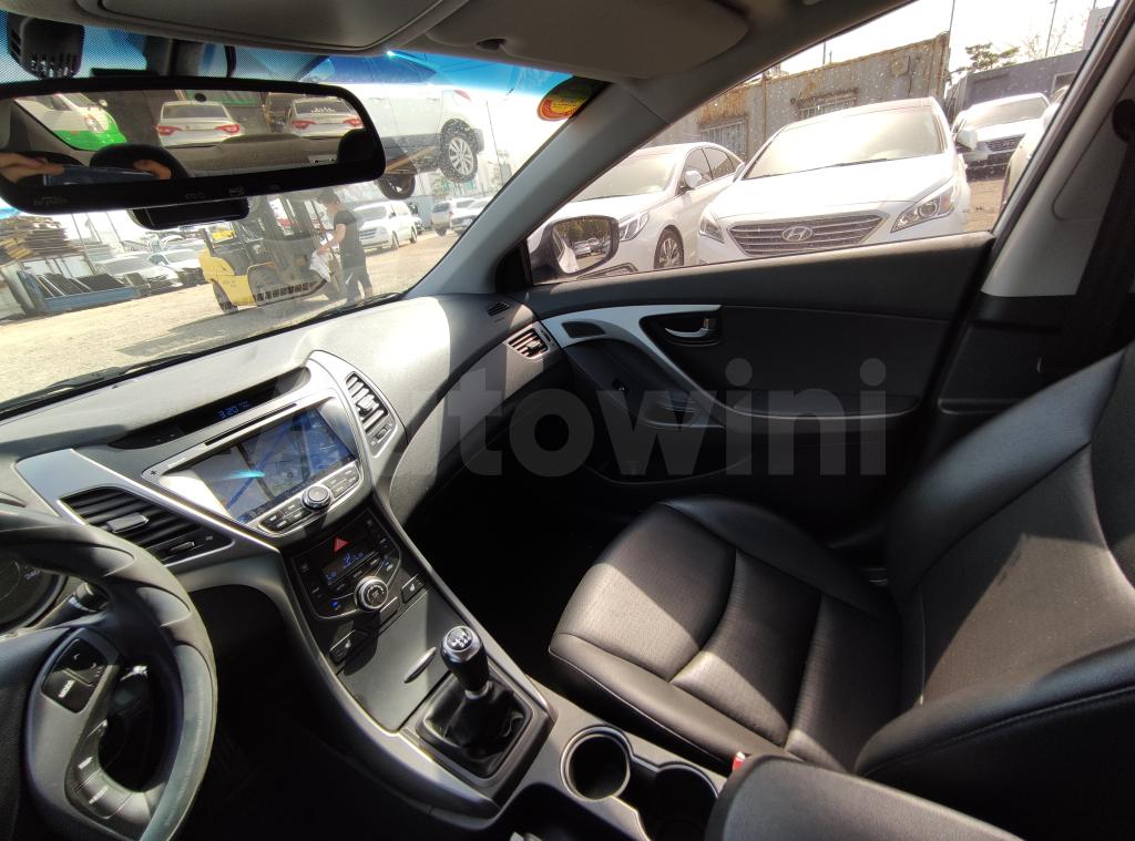 2015 HYUNDAI  AVANTE ELANTRA 1.6 SMART SUNROOF M/T - 27