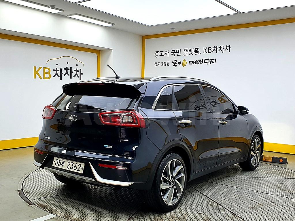 KNACB81CGHA068089 2017 KIA NIRO 1.6 HEV-2
