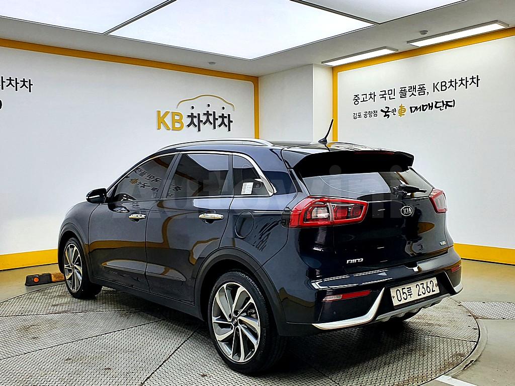 KNACB81CGHA068089 2017 KIA NIRO 1.6 HEV-3