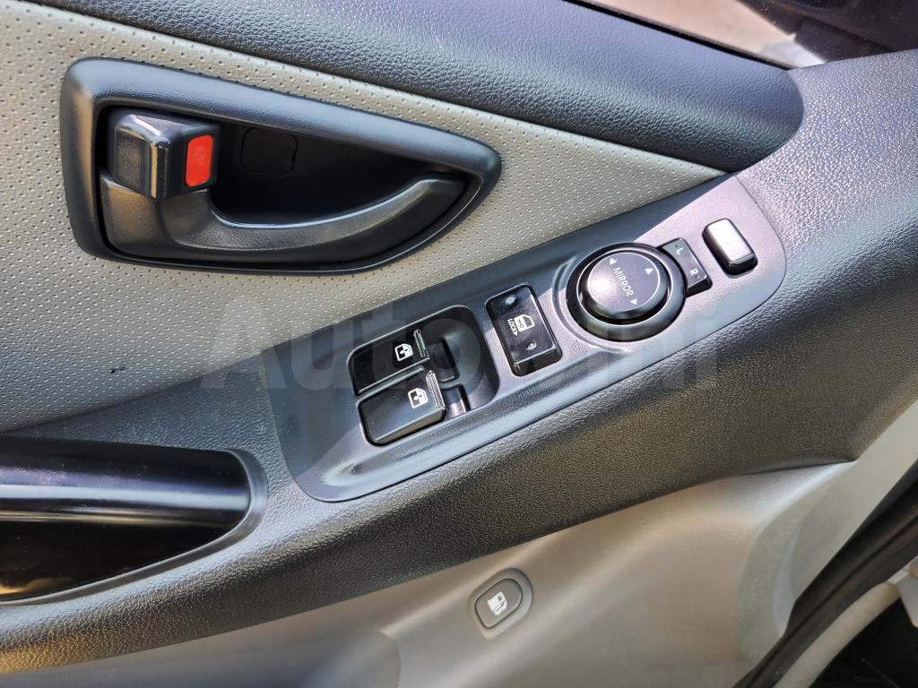 2017 HYUNDAI GRAND STAREX H-1 SMART 2WD M/T NAVI+CAM 11S - 39