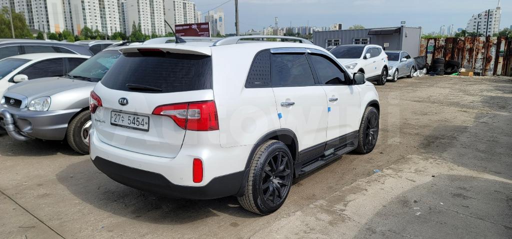 KNAKU815BDA363548   ?RE-CARVED VIN NUMBER  BUYERS NEED TO CHECK IF RE-CARVED VIN NUMBERS ARE ALLOWED IN THEIR COUNTRY TO AVOID CUSTOMS ISSUES BEFORE BOOKING. 2013 KIA  SORENTO R PANORAMA FULL OPTION-5