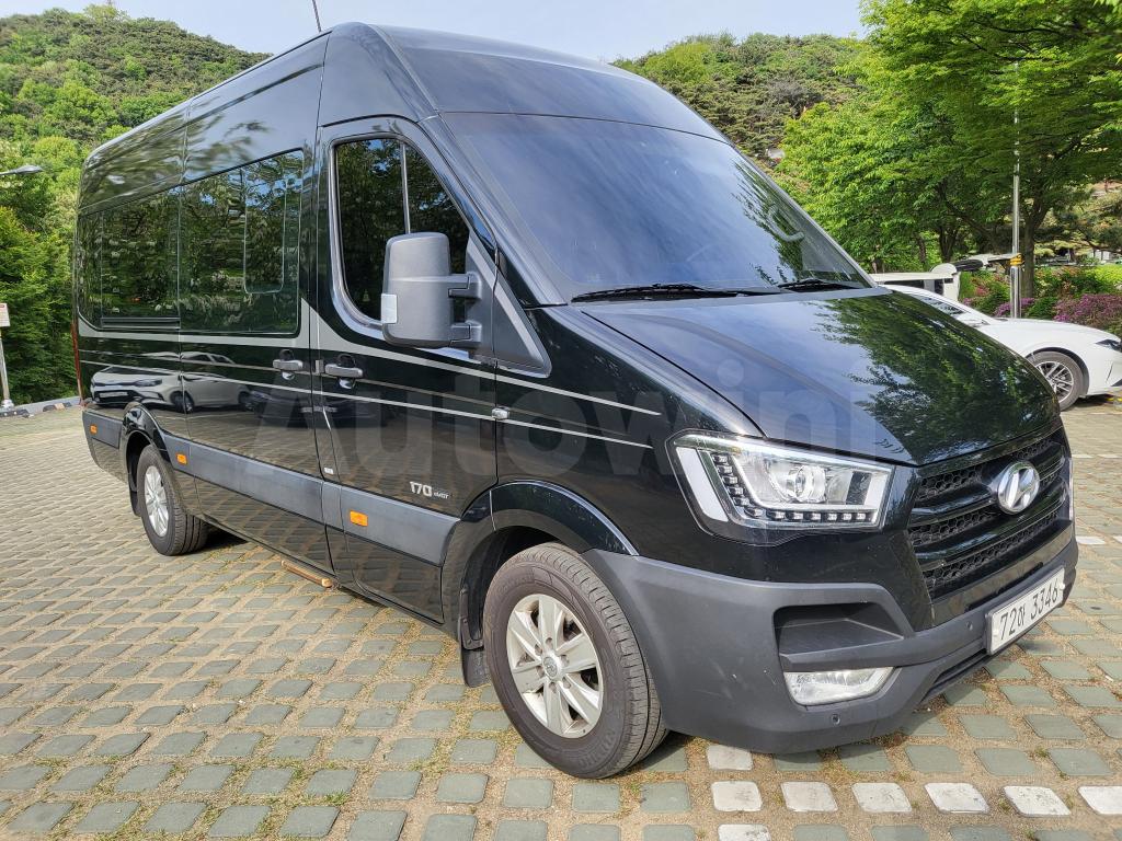 KMJUG17RPJC002426 2018 HYUNDAI SOLATI LUXURY-1