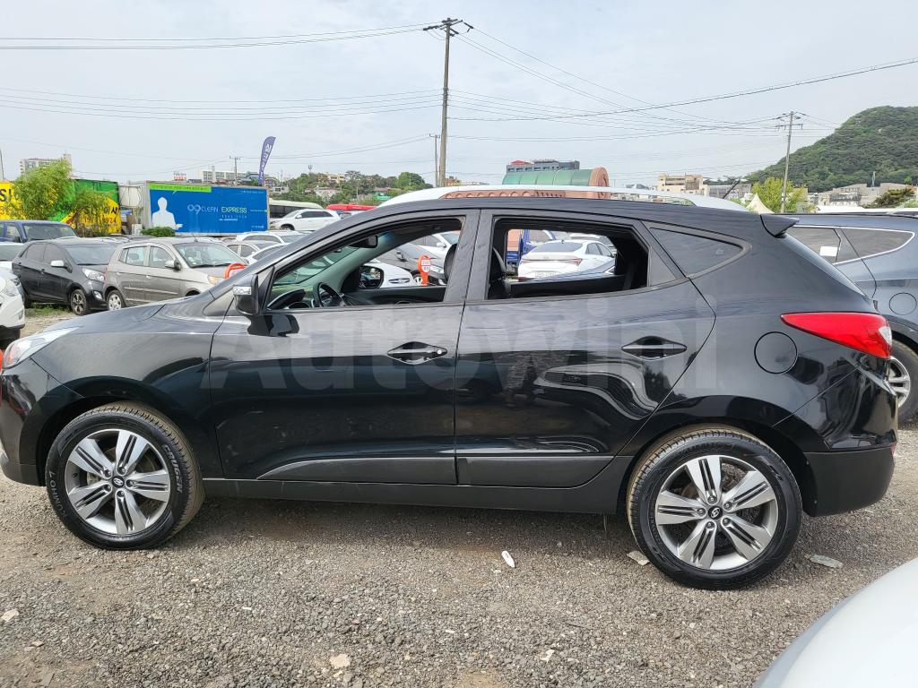 2015 HYUNDAI  TUCSON DUEL SUNROOF - 7