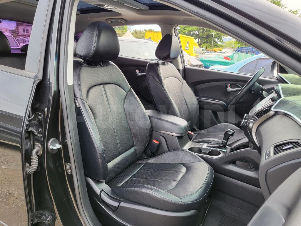 2015 HYUNDAI  TUCSON DUEL SUNROOF - 14