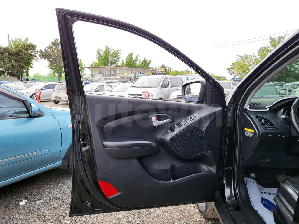 2015 HYUNDAI  TUCSON DUEL SUNROOF - 22
