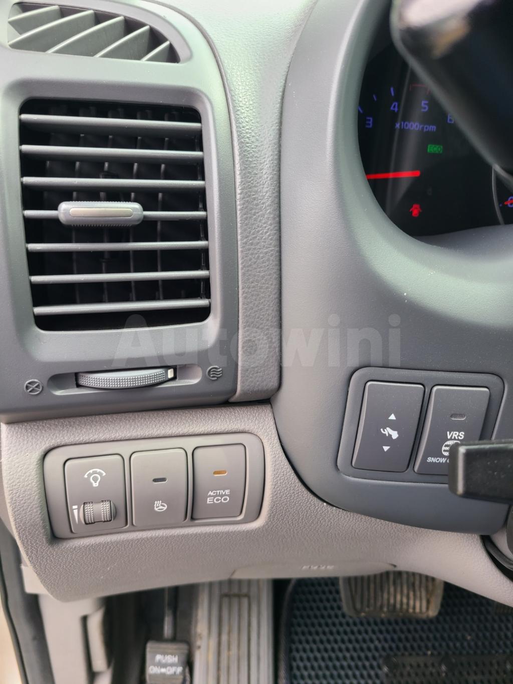 2012 KIA CARNIVAL R SEDONA PRESIDENT FULLY AUTOMATIC - 17