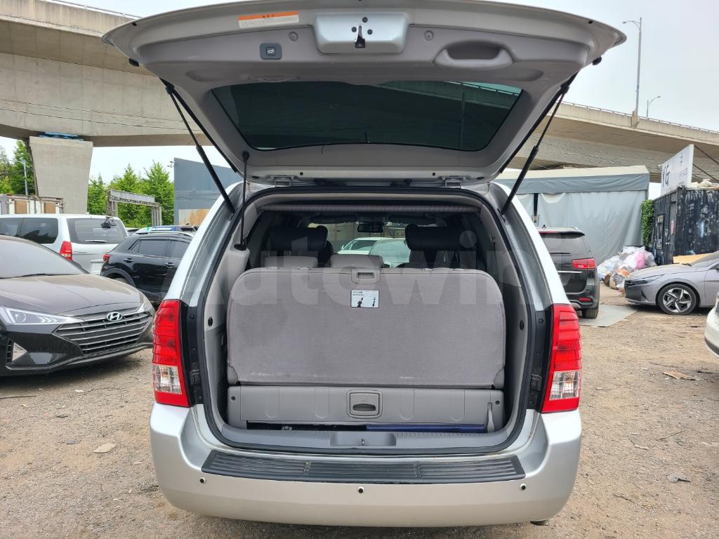 2012 KIA CARNIVAL R SEDONA PRESIDENT FULLY AUTOMATIC - 24