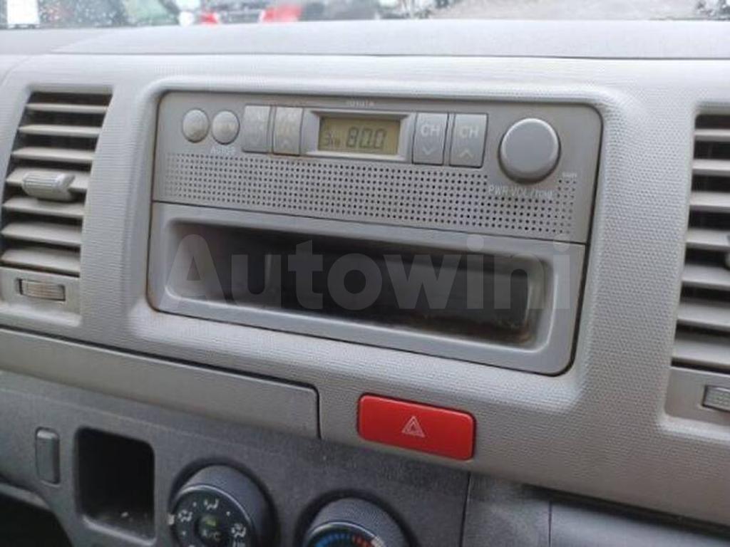 2012 TOYOTA HIACE VAN DX - 12