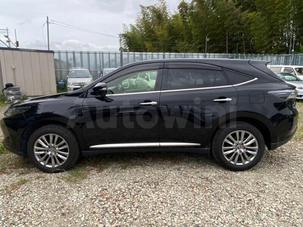 2017 TOYOTA HARRIER PREMIUM - 8