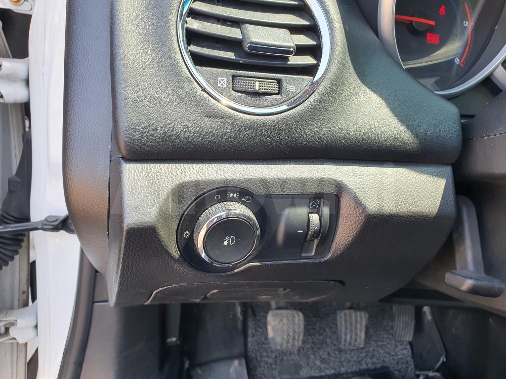 2010 GM DAEWOO (CHEVROLET) LACETTI PREMIERE DIESEL,MT,SUNROOF - 11