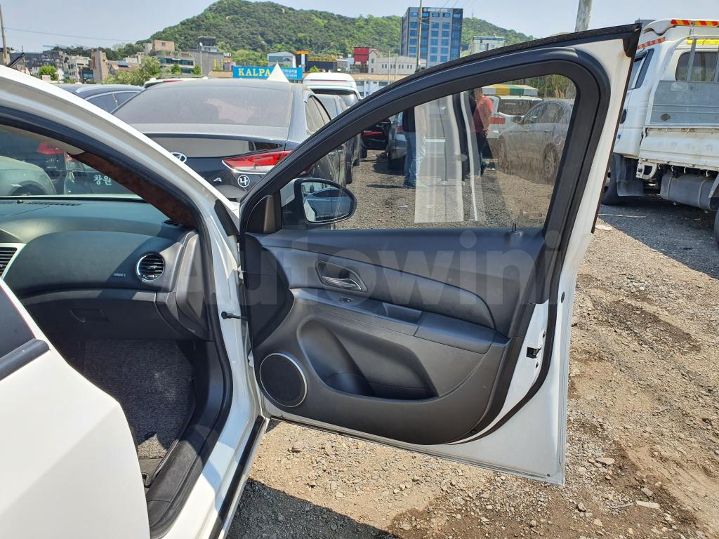 2010 GM DAEWOO (CHEVROLET) LACETTI PREMIERE DIESEL,MT,SUNROOF - 24
