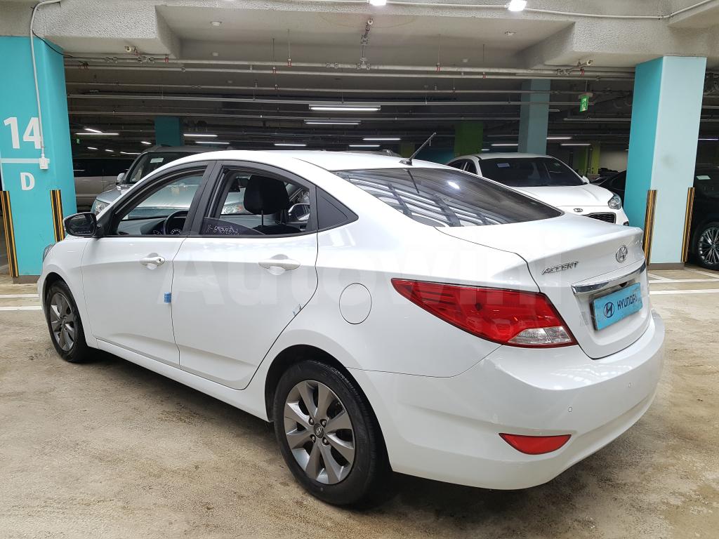 KMHCT41UGJU367017 2018 HYUNDAI ACCENT  NO-ACCIDENT(15R+ANDROID+LEATHE-4