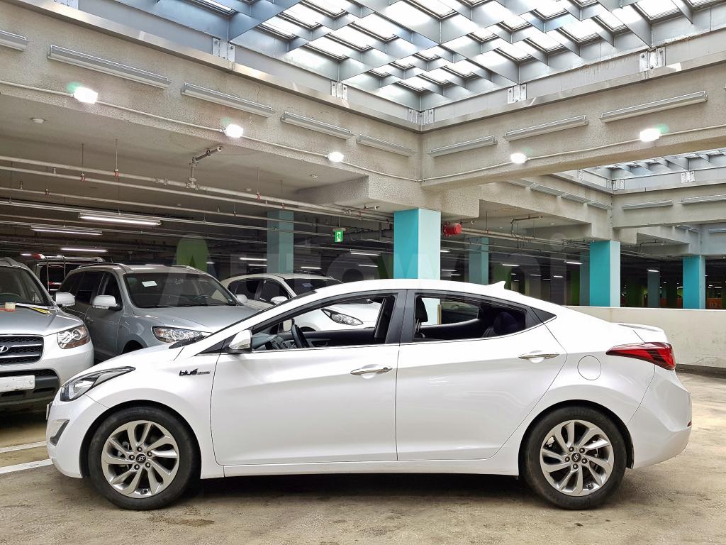 2015 HYUNDAI  AVANTE ELANTRA D-17R+FULLAUTO+GPS+LEATHER - 8