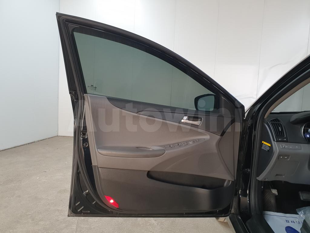 2011 HYUNDAI YF SONATA PREMIER - 10