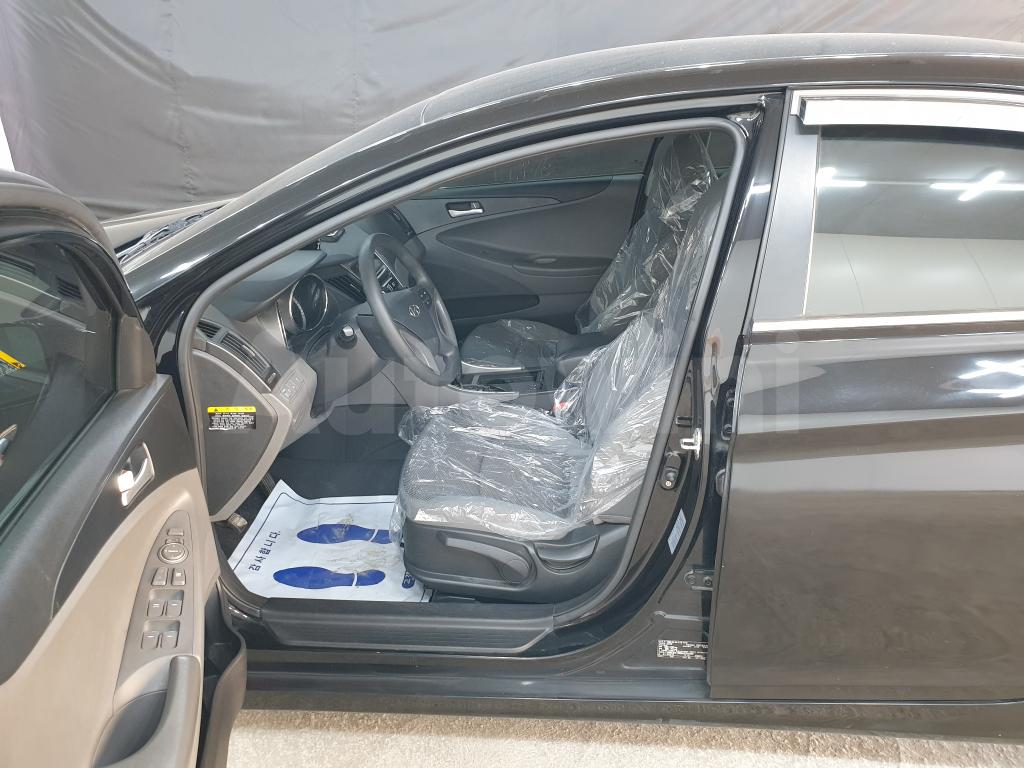 2011 HYUNDAI YF SONATA PREMIER - 11