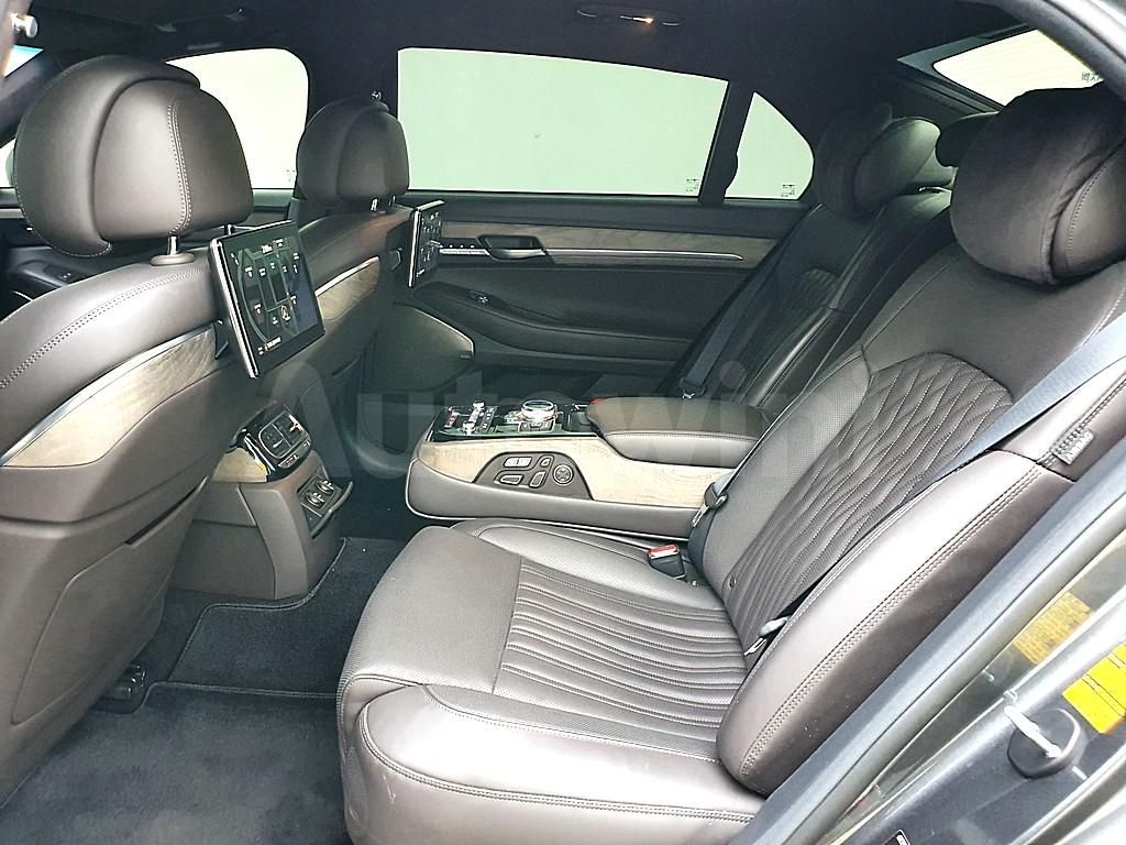 2019 GENESIS G90 3.3T GDI AWD PRESTIGE - 9