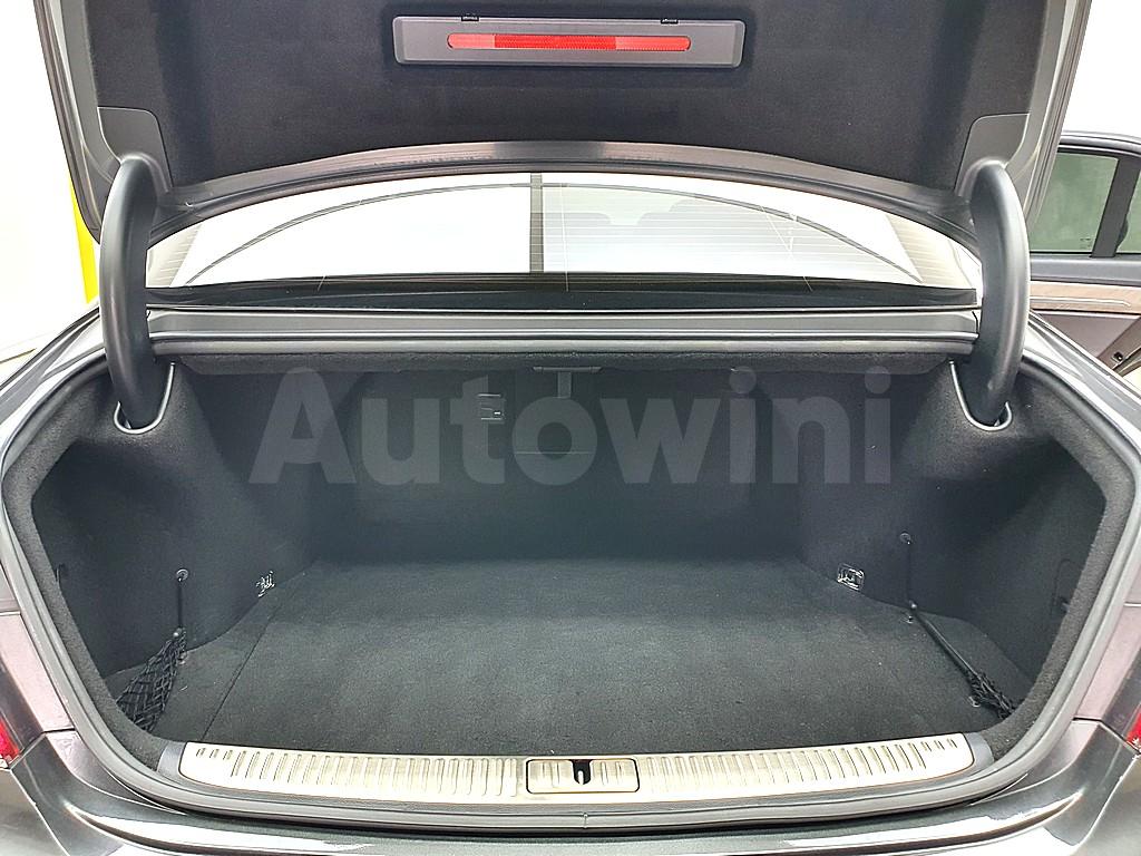 2019 GENESIS G90 3.3T GDI AWD PRESTIGE - 13
