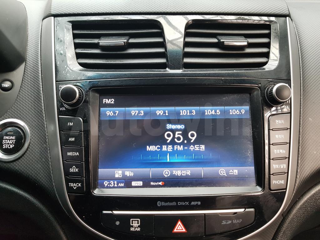 2018 HYUNDAI ACCENT  G(15R+SMART KEY+GPS+LEATHER - 15