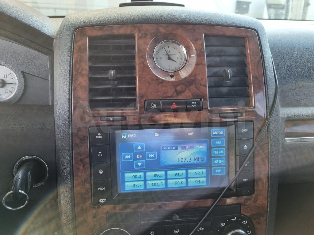 2010 CHRYSLER 300C 3.5 SUNROOF A/T - 17