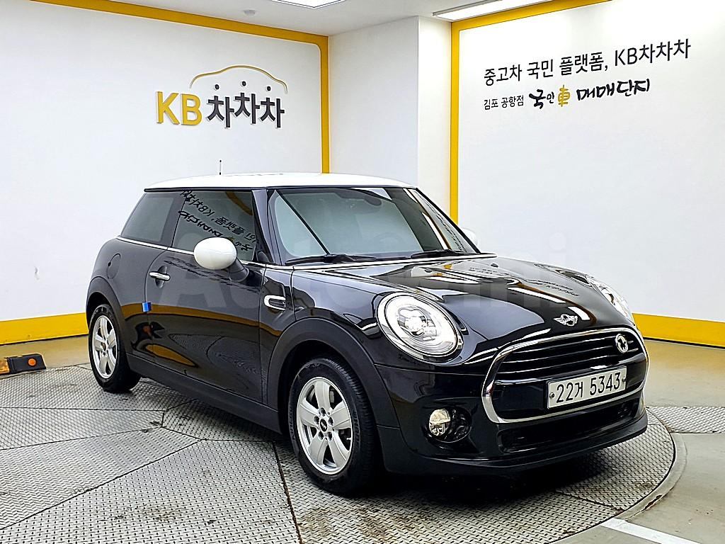WMWXP5106J2H39434 2018 MINI COOPER 1.5 BASIC-1