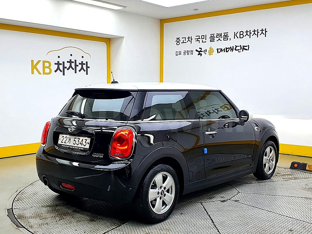 WMWXP5106J2H39434 2018 MINI COOPER 1.5 BASIC-2