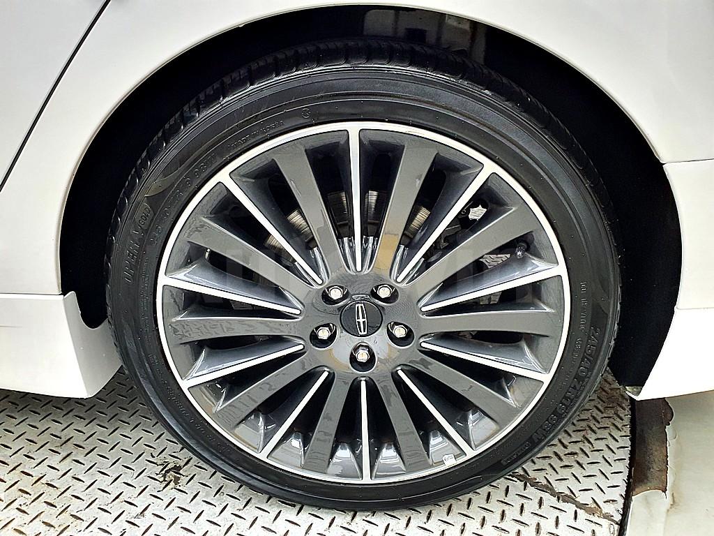 2016 LINCOLN MKZ 2.0 ECO BOOST AWD - 18