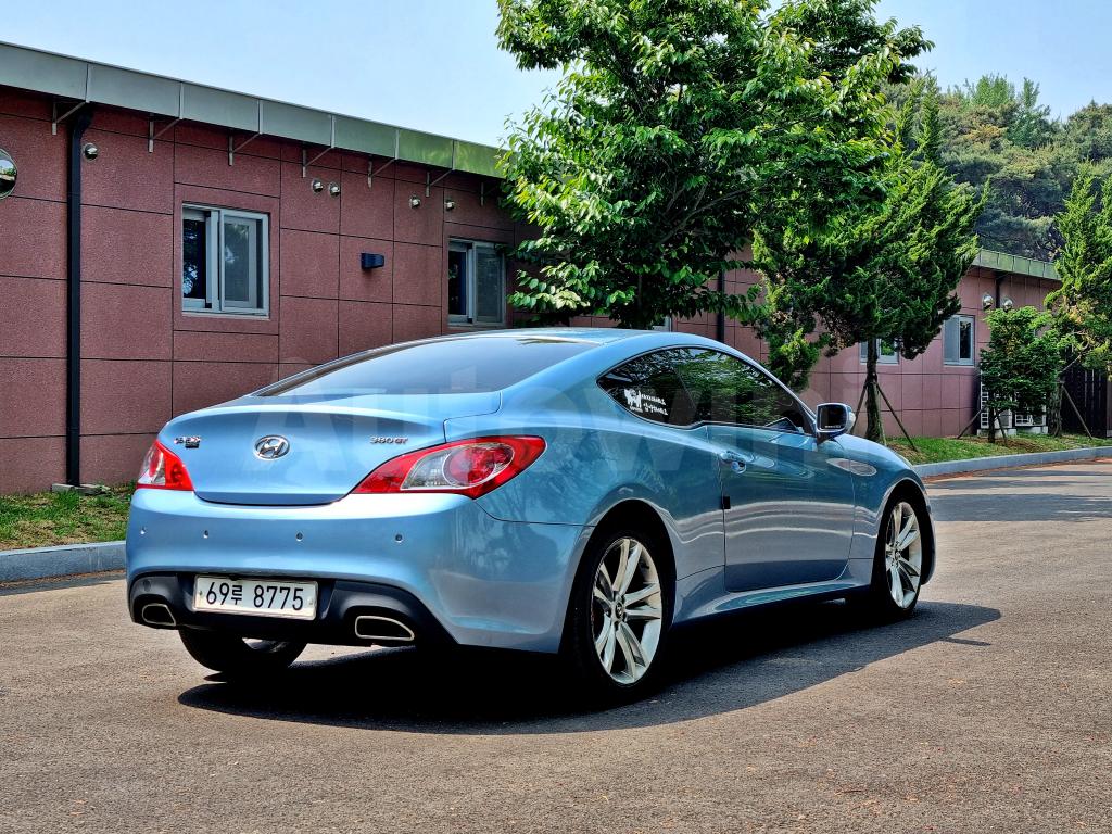 2010 HYUNDAI GENESIS COUPE 380GT - 7