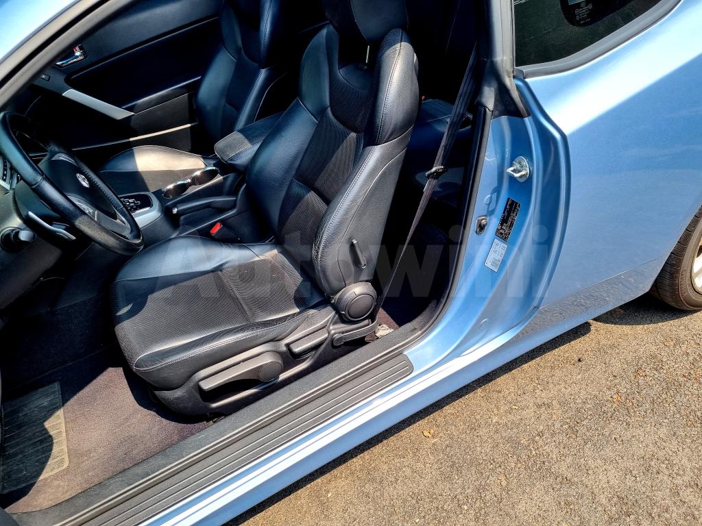 2010 HYUNDAI GENESIS COUPE 380GT - 27