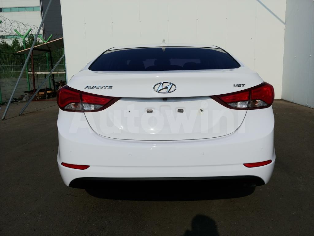 KMHDG41UBFU305372 2015 HYUNDAI  AVANTE ELANTRA 1.6 VGT *NAVI+R.CAM+AUTO A/C*-4