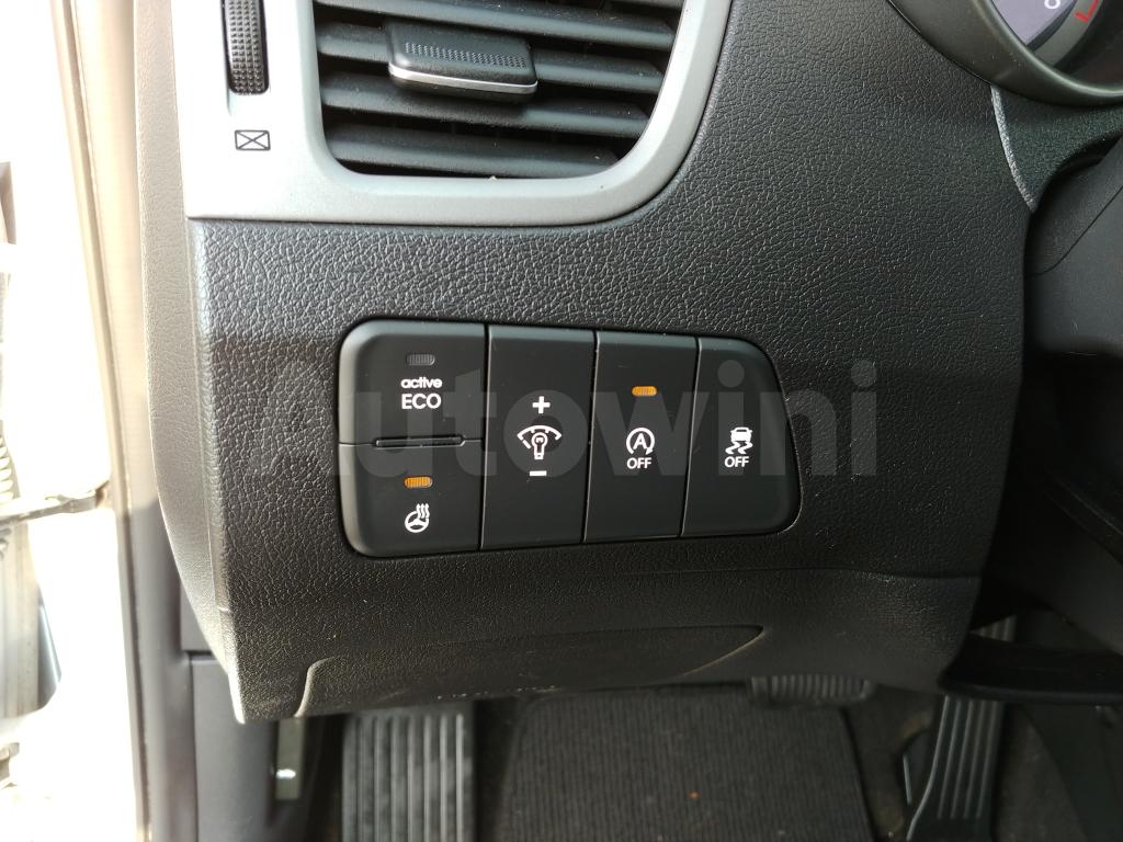 2015 HYUNDAI  AVANTE ELANTRA 1.6 VGT *NAVI+R.CAM+AUTO A/C* - 20