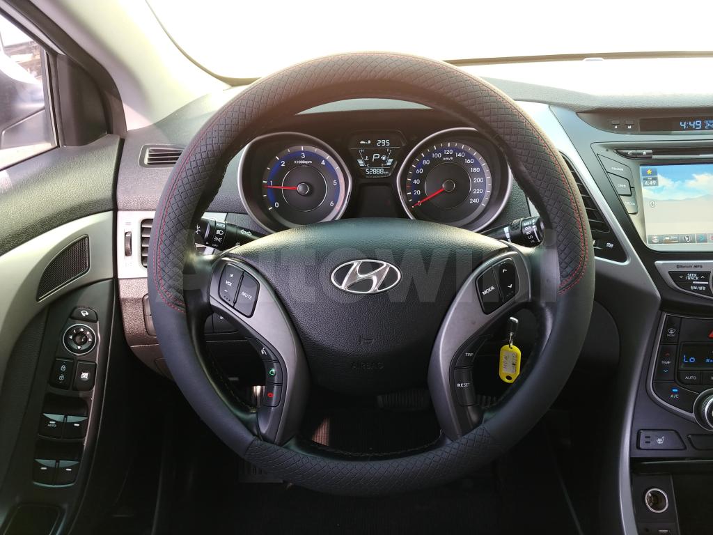 2015 HYUNDAI  AVANTE ELANTRA 1.6 VGT *NAVI+R.CAM+AUTO A/C* - 26