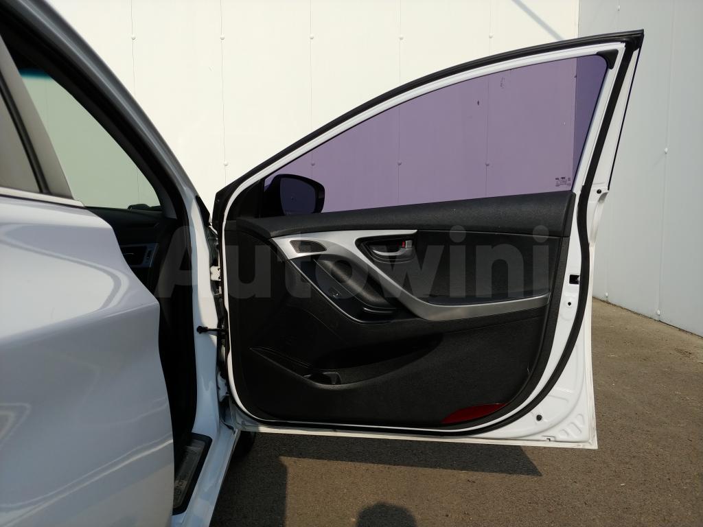 2015 HYUNDAI  AVANTE ELANTRA 1.6 VGT *NAVI+R.CAM+AUTO A/C* - 38