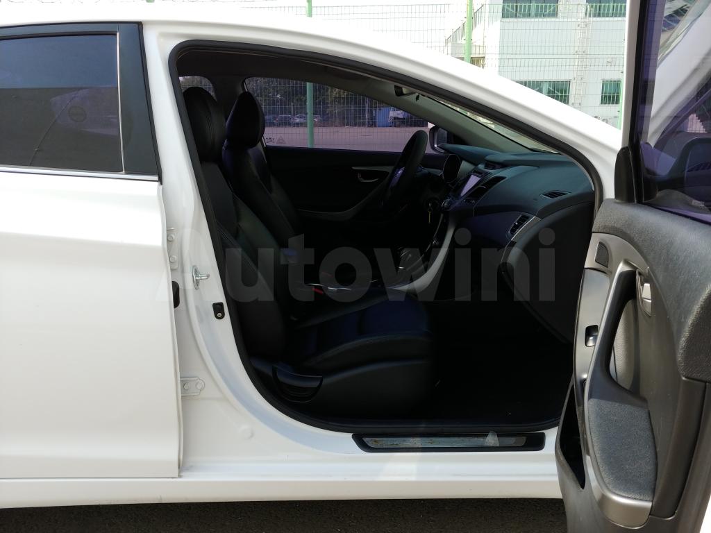 2015 HYUNDAI  AVANTE ELANTRA 1.6 VGT *NAVI+R.CAM+AUTO A/C* - 39