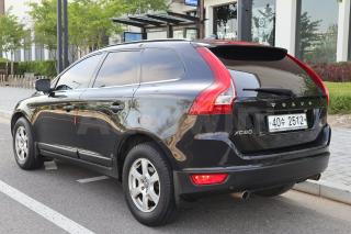 2010 VOLVO XC60 D5+2.4D+4WD+AVNV+FULL+AA - 11