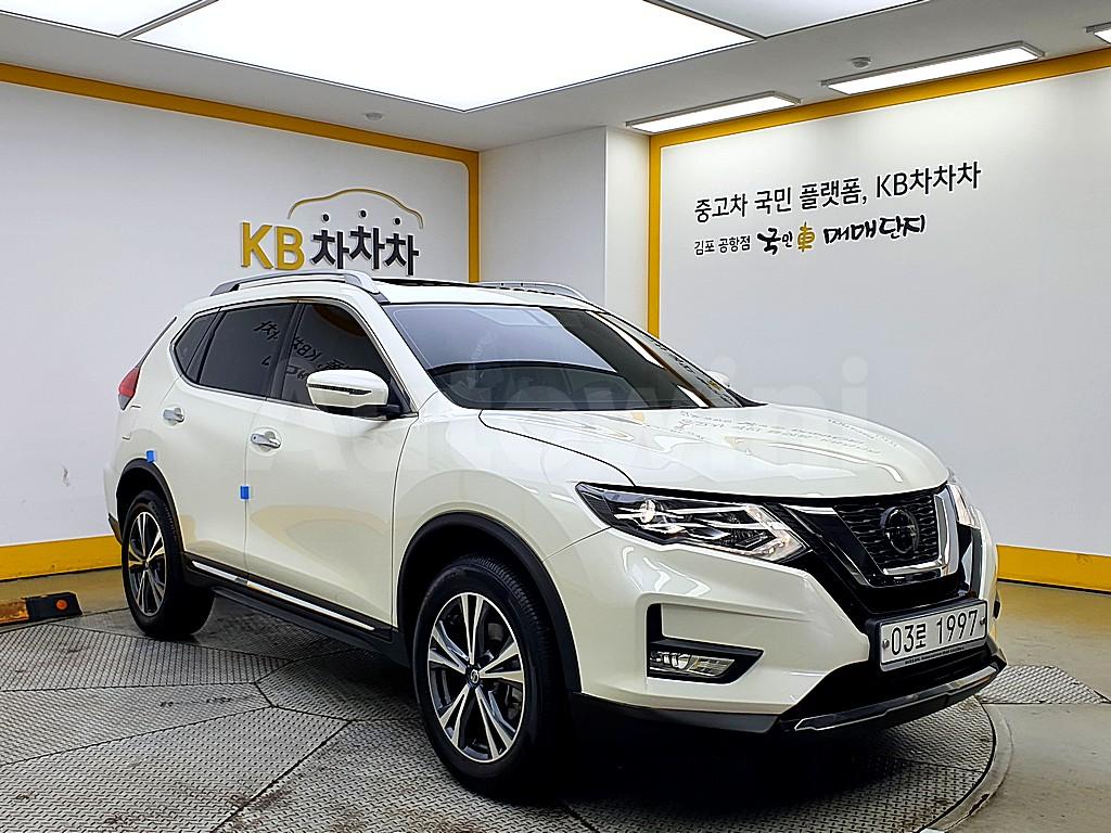 JN1AT2MV8JW000195 2018 NISSAN X TRAIL 2.5 4WD-1