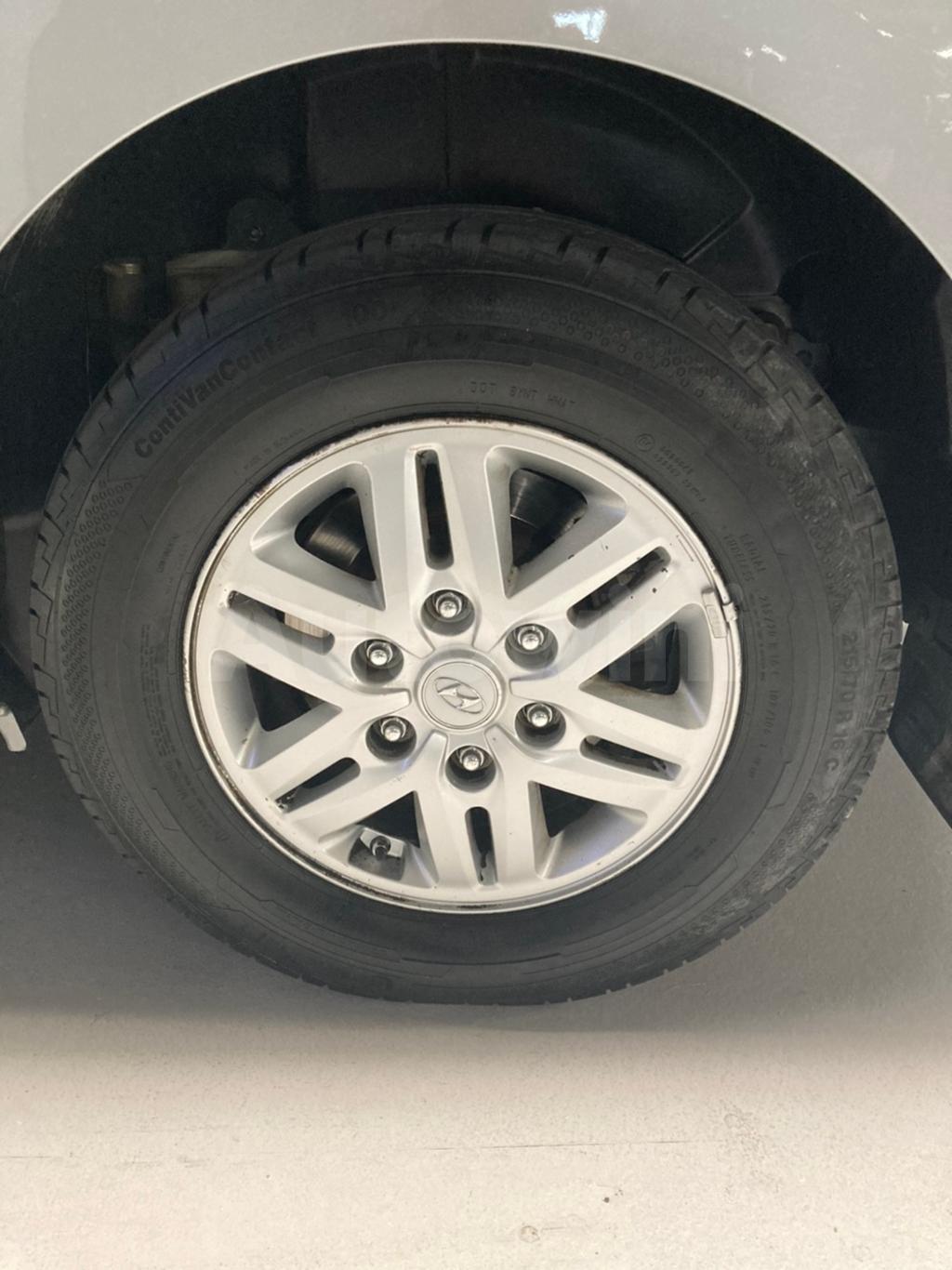 2017 HYUNDAI GRAND STAREX H-1 12SEAT/AUTOMATIC/VGT - 18